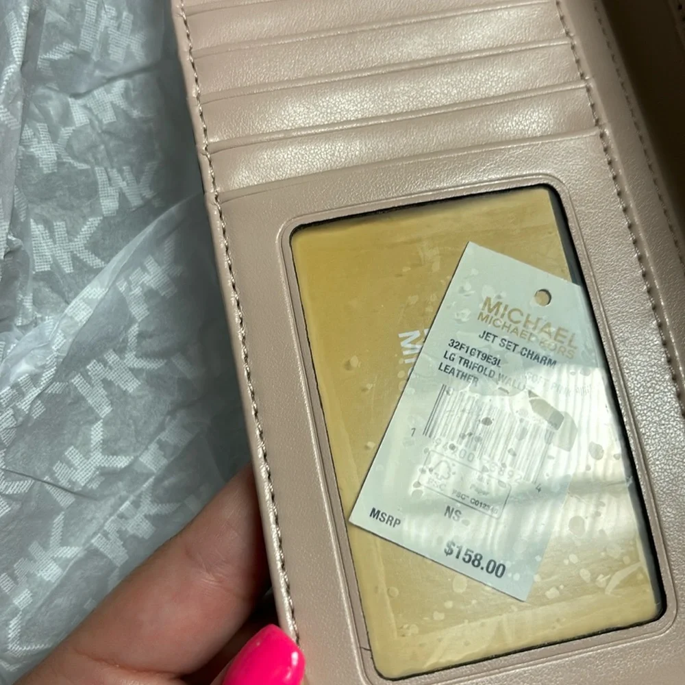 NWT MK Pebbled Leather Soft Pink Wallet - Picture 5 of 6